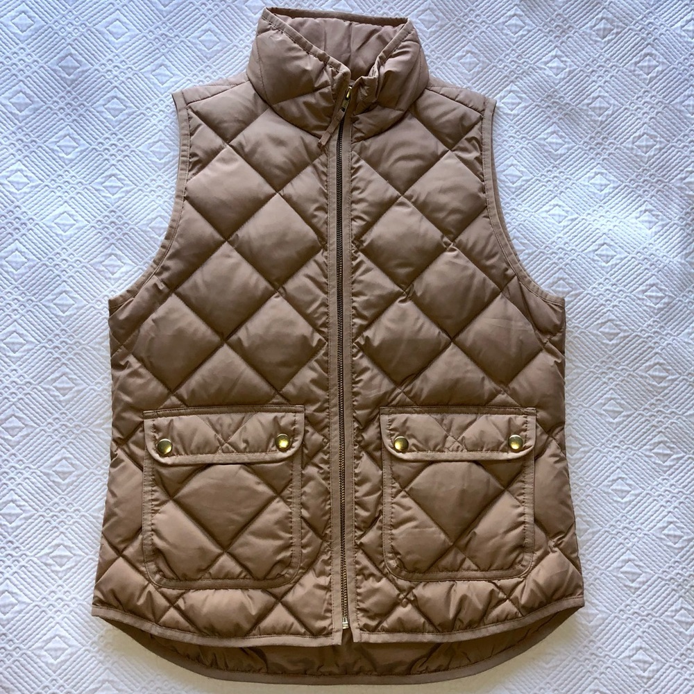 J Crew Quilted Down Vest in Light Brown, Size Small